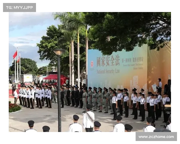 荣耀时刻:申花初代队徽设计师吕弘担任主场国歌领唱人,见证历史传承 荣耀时刻:申花初代队徽设计师吕弘担任主场国歌领唱人,见证历史传承